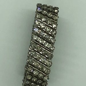 Vintage expandable rhinestone bracelet